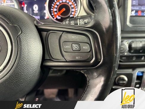 Used 2018 Jeep Wrangler Sport AWD/4WD image 13