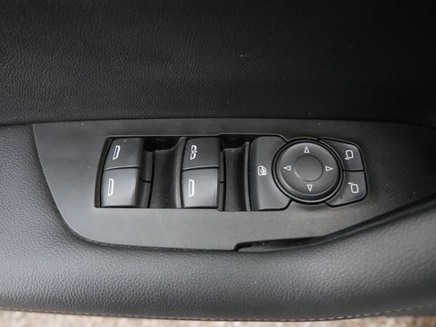 Used 2019 Chevrolet Blazer LT w/ Sun and Wheels Package image 20