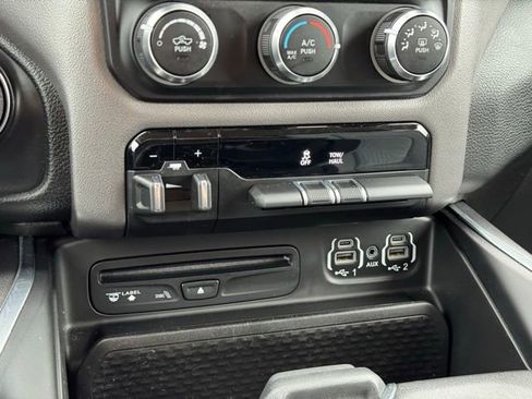 Used 2019 RAM 1500 Big Horn image 12
