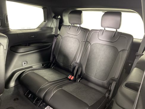 New 2025 Jeep Grand Cherokee L Altitude image 31