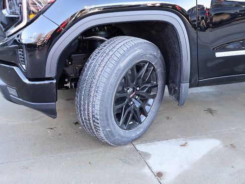 New 2026 GMC Sierra 1500 Elevation image 43