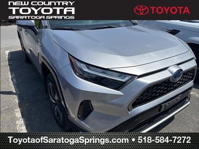 Used 2023 Toyota RAV4 SE w/ Weather & Moonroof Package