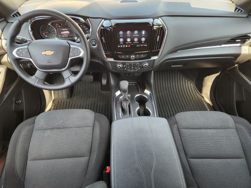 Used 2023 Chevrolet Traverse LT FWD image 8