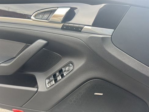Used 2015 Porsche Panamera 4S AWD/4WD image 27