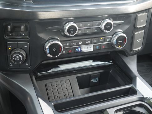 Certified 2024 Ford F350 Lariat w/ Lariat Ultimate Package AWD/4WD image 19