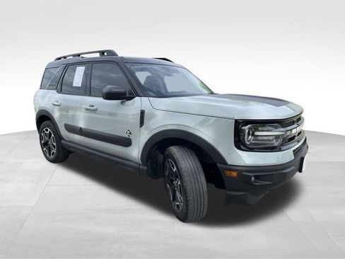 Used 2024 Ford Bronco Sport Outer Banks w/ Tech Package AWD/4WD image 9