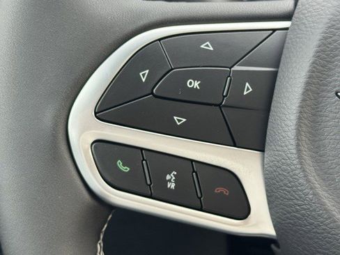 New 2026 Chrysler Pacifica Select image 15