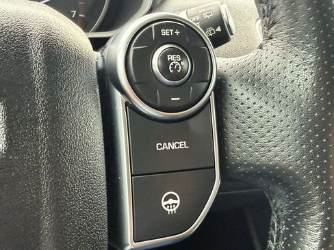 Used 2017 Land Rover Range Rover Sport HSE image 16