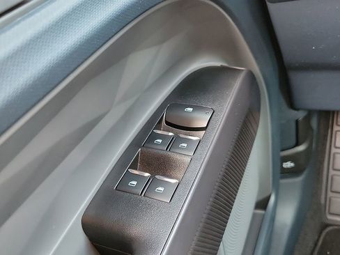 New 2026 Ford Maverick XL AWD/4WD image 13