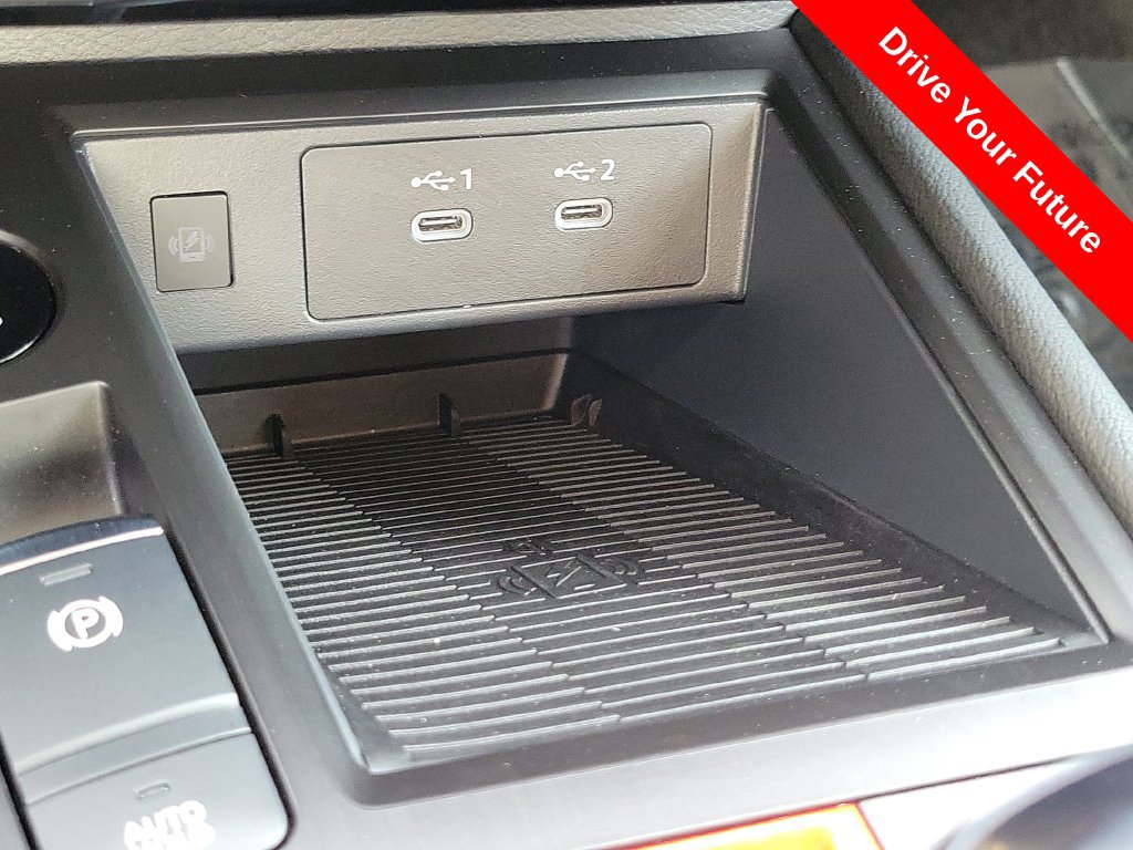 Used 2026 Nissan Kicks SR w/ Illumination Package FWD image 14