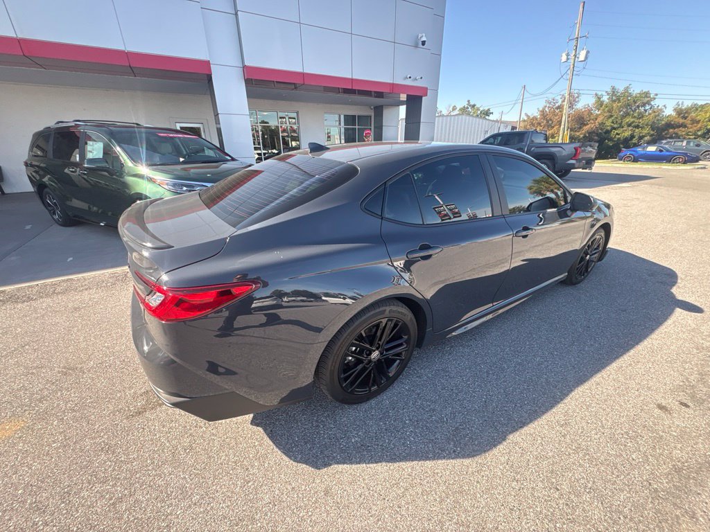 Used 2026 Toyota Camry SE w/ Multimedia Upgrade Package FWD image 19