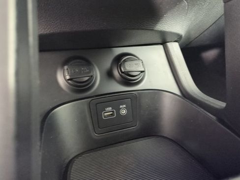 Used 2018 Hyundai Santa Fe Sport FWD image 26
