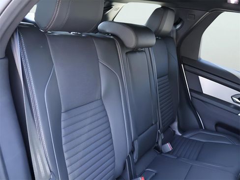 New 2025 Land Rover Discovery Sport Dynamic SE image 13