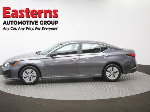 Used 2024 Nissan Altima 2.5 S FWD image 54