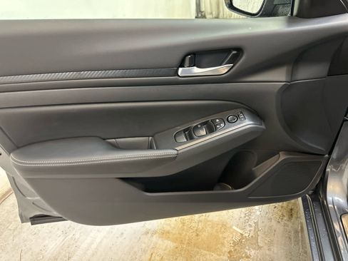 New 2025 Nissan Altima 2.5 SV image 14