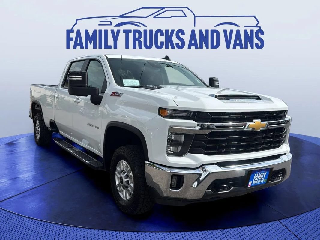 Used 2024 Chevrolet Silverado 2500 LT w/ Convenience Package AWD/4WD image 7