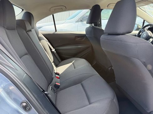 Used 2023 Toyota Corolla LE FWD image 4