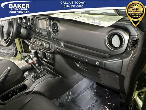 Used 2022 Jeep Wrangler Sport image 28
