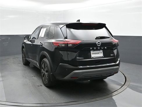 Certified 2021 Nissan Rogue SV w/ Premium Package image 30