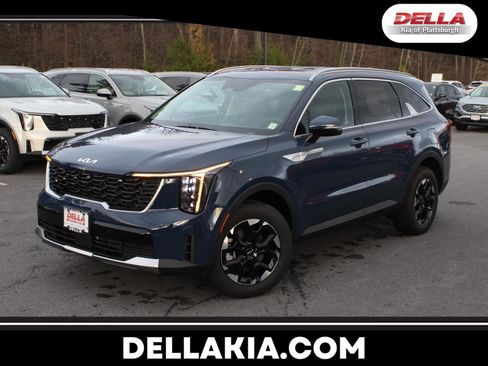 New 2026 Kia Sorento S image 1