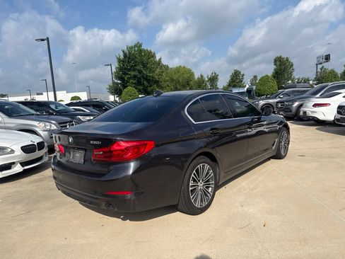 Used 2020 BMW 530i w/ Convenience Package RWD image 4