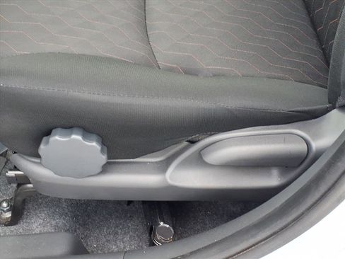 Used 2024 Mitsubishi Mirage ES image 14