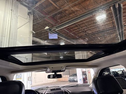 Used 2020 Ford F350 Limited image 17