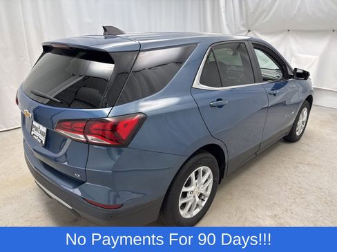 Used 2024 Chevrolet Equinox LT image 2