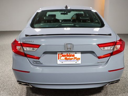 Used 2022 Honda Accord Sport image 8