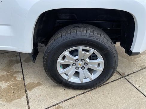 Used 2022 Chevrolet Colorado LT w/ Fleet Safety Package image 29