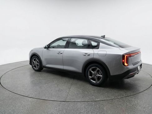 Used 2025 Kia K4 LXS image 6