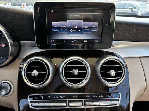 Used 2018 Mercedes-Benz C 300 4MATIC Sedan w/ Premium Package image 15