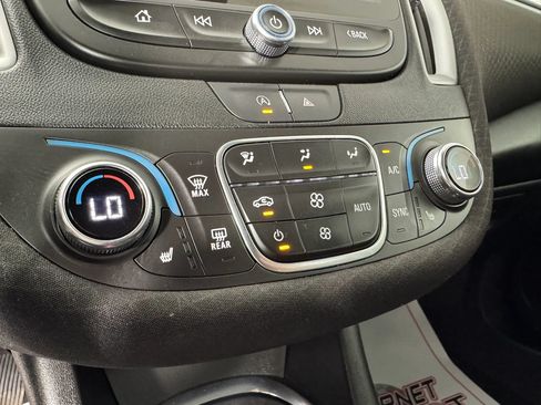 Used 2023 Chevrolet Malibu LT FWD image 21