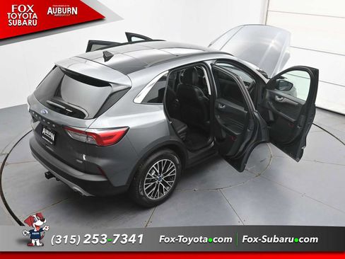 Used 2022 Ford Escape SEL w/ Technology Package FWD image 34