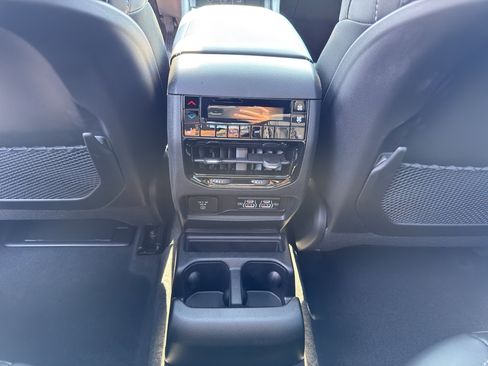 New 2025 Jeep Grand Cherokee L Limited w/ Luxury Tech Group II image 33