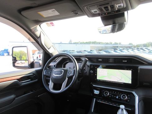 Certified 2024 GMC Sierra 3500 Denali w/ Denali Reserve Package AWD/4WD image 30