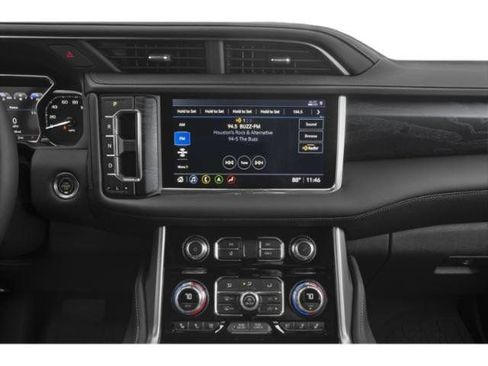 Used 2023 GMC Yukon XL AT4 w/ AT4 Premium Package AWD/4WD image 13