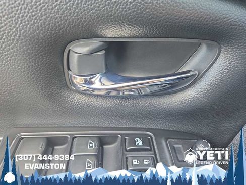 Used 2019 Nissan Titan PRO-4X w/ Pro-4x Convenience Package image 31