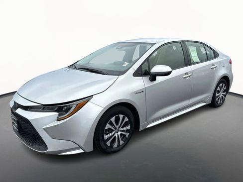 Used 2021 Toyota Corolla LE w/ Carpet Mat Package (TMS) image 7