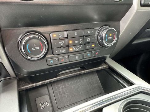 Used 2020 Ford F250 Lariat w/ Tremor Off-Road Package AWD/4WD image 23