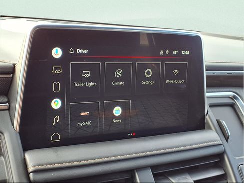 Used 2022 GMC Yukon XL AT4 image 29