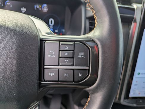 Certified 2024 Ford Expedition Platinum image 19