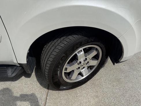 Used 2011 Honda Pilot Touring image 26