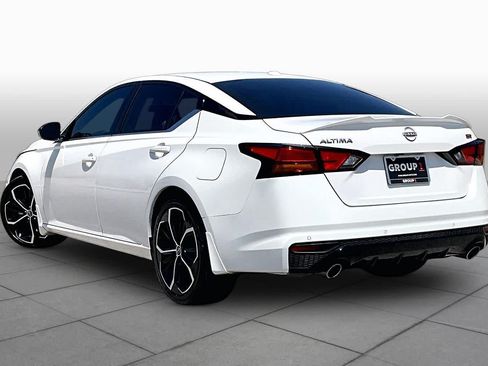 Certified 2024 Nissan Altima 2.5 SR w/ SR Premium Package FWD image 12