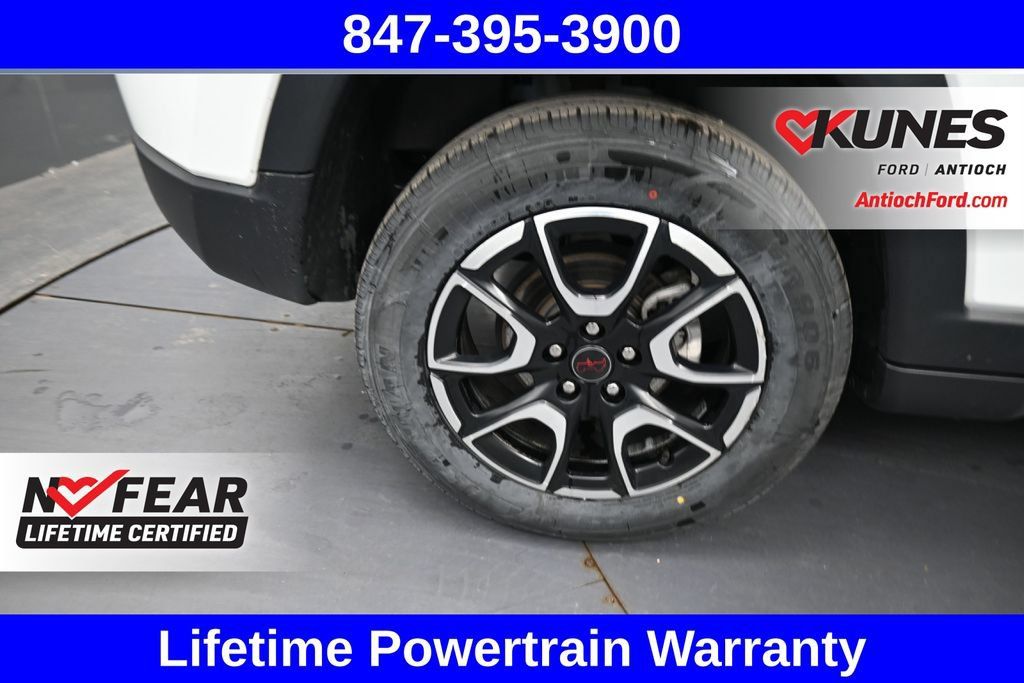Used 2025 Jeep Compass Trailhawk AWD/4WD image 15