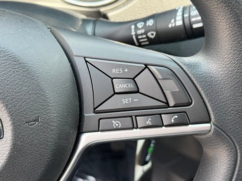 Used 2020 Nissan Rogue Sport S FWD image 9