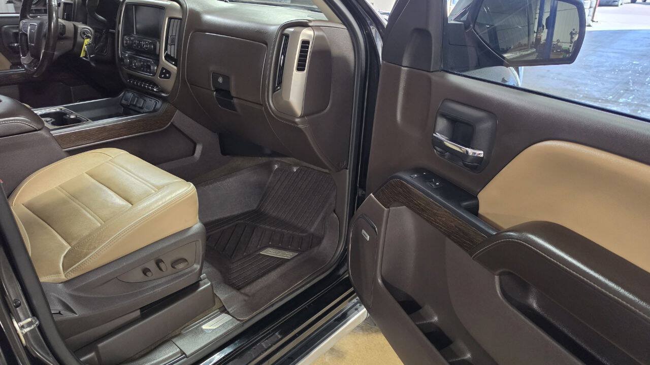 Used 2018 GMC Sierra 1500 Denali w/ Denali Ultimate Package AWD/4WD image 17