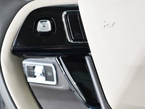 Used 2023 Lincoln Corsair AWD w/ Equipment Group 101A image 31