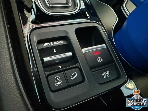 Used 2024 Honda Pilot Touring image 19