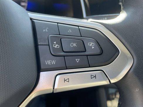 Used 2024 Volkswagen Jetta SE image 34